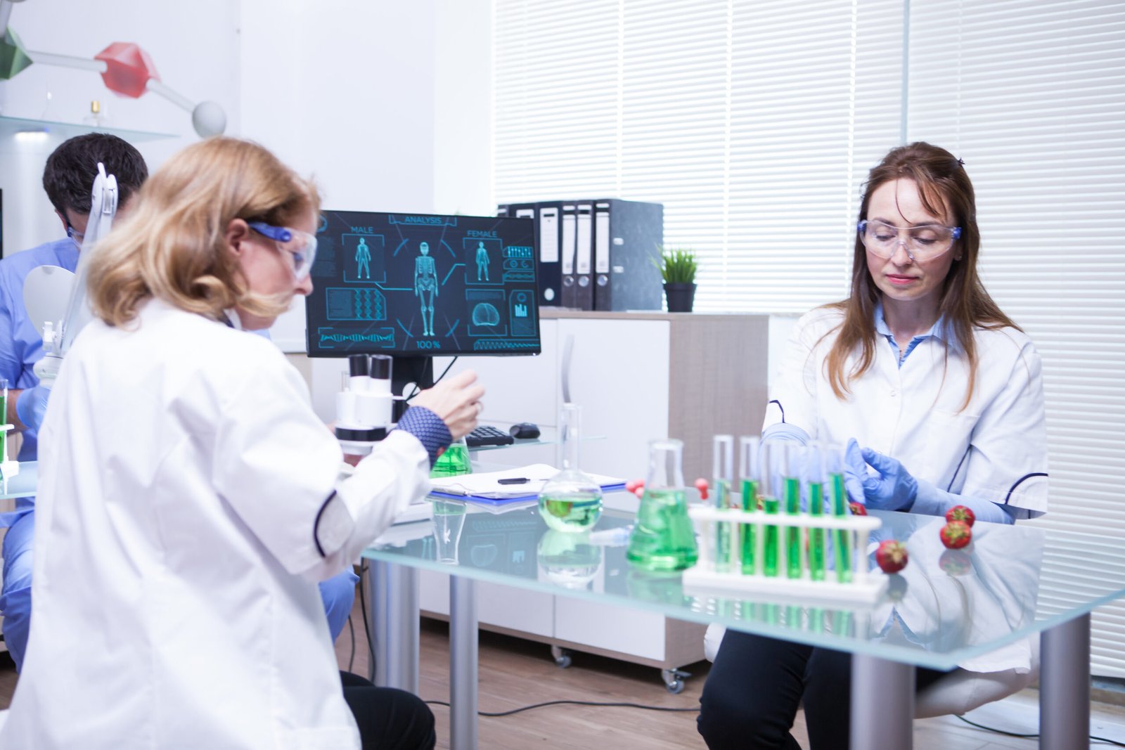 Top 15 Best Biomedical Research Tools in Industry 