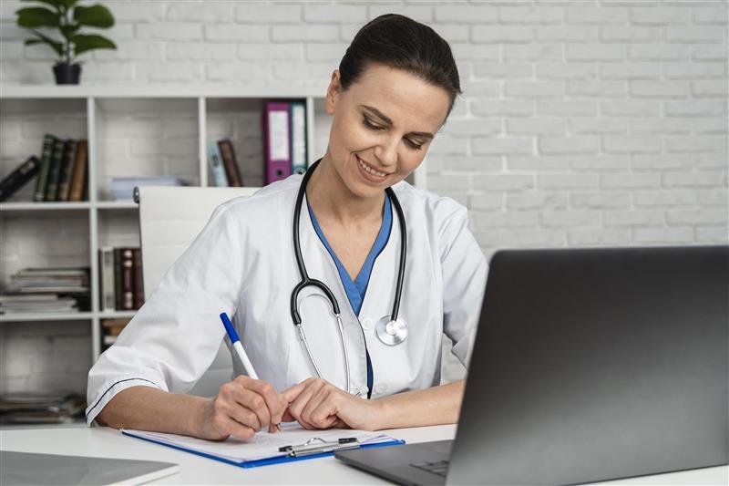 Top 12 Tools Used by Medical Transcription QA Analysts in Healthcare Documentation 
