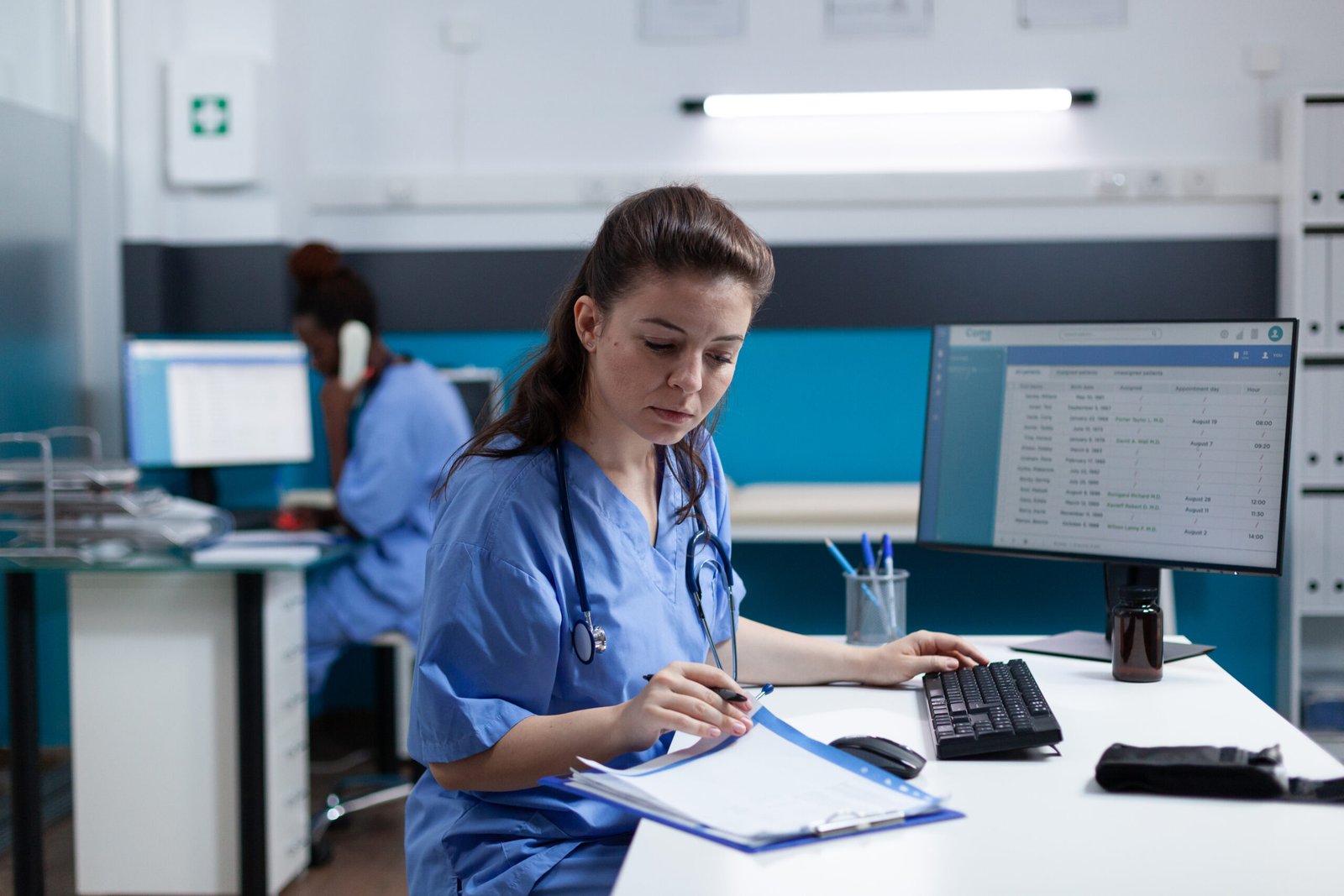 Top Clinical Documentation Tools for Physician Assistants EHR, AI & Scribe Tools Guide 2026